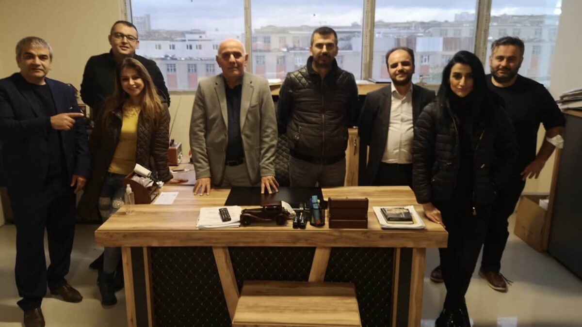 Yılların Radyosu Radyo Ekin Yeniden El Değiştirdi